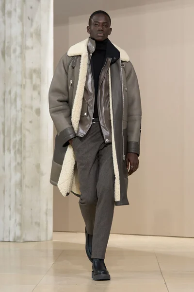 Look 36